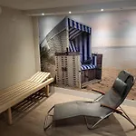Little Skysuite W94 Inkl Ebikes Pool Sauna *