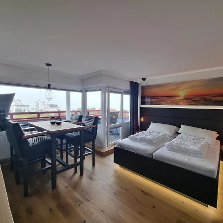 Apartment Little Skysuite Terrassenhaus W 94 *