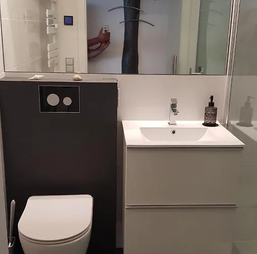 Little Skysuite W94 Inkl Ebikes Pool Sauna *